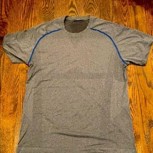 Lulu lemon shirt